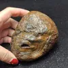 Необработанный камень