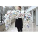 гирлянда из искусственных цветов на свадьбу