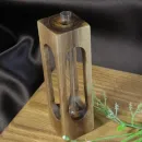 Ваза для цветов и сухоцветов.