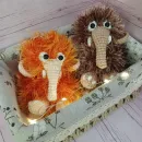 Вязаный брелок "Мамонтенок"