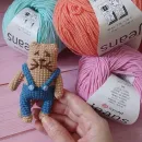 Вязаный брелок "Кот"