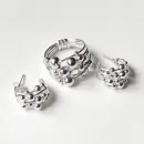 Серьги и кольцо из серебра с шариками