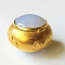 Карманная пепельница - таблетница из серебра с позолотой и халцедоном