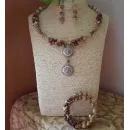 КОМПЛЕКТ ЖЕНСКОЙ БИЖУТЕРИИ ИЗ ЯШМЫ Комплект женской бижутерии из яшмы