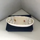 Свеча восковая в подсвечнике из гипса