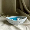 Свеча восковая в подсвечнике из гипса