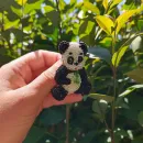 Брошь панда