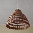 Плетеный абажур из бумажной лозы