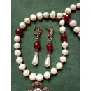 Колье и серьги в винтажном стиле