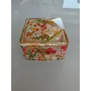 Шкатулка ручной работы из эпоксидной смолы с травами