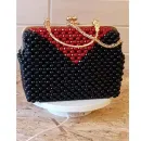 Сумочки из жемчужных бусин 10 мм черного и серого цвета