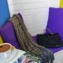 сумка женская из рафии в технике цветочных мотивов