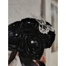 Букет из атласных чёрных роз