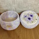 Корзинка вязаная с крышкой