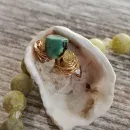 БРАСЛЕТ ИЗ АФРИКАНСКОЙ БИРЮЗЫ С РАКОВИНОЙ Браслет из африканской бирюзы с раковиной