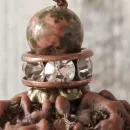 Серьги с рудракшей и унакитом