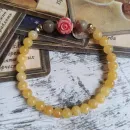 БРАСЛЕТ ИЗ КАЛЬЦИТА С ТУРМАЛИНОМ И КОРАЛЛОМ Браслет из кальцита с турмалином и кораллом