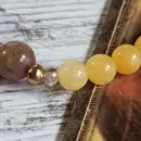 БРАСЛЕТ ИЗ КАЛЬЦИТА С ТУРМАЛИНОМ И КОРАЛЛОМ Браслет из кальцита с турмалином и кораллом