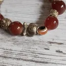 Браслет из агата с символами