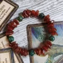 БРАСЛЕТ ИЗ СЕРДОЛИКА С ЦОИЗИТОМ Браслет из сердолика с цоизитом