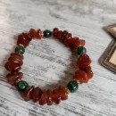 БРАСЛЕТ ИЗ СЕРДОЛИКА С ЦОИЗИТОМ Браслет из сердолика с цоизитом