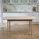 Прямоугольный, раздвижной стол. Дубовый шпон, массив ясеня