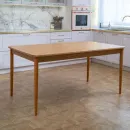 Прямоугольный, раздвижной стол. Дубовый шпон, массив ясеня