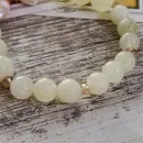 БРАСЛЕТ ИЗ ПРЕНИТА С ЖЕМЧУГОМ И КОРАЛЛОМ Браслет из пренита с жемчугом и кораллом