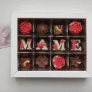 Набор шоколадных конфет из белого и молочного шоколада “День Мамы”