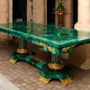 Стол из камня цвет малахит