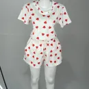 Женские пижамы и халаты