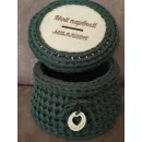 Корзинка ручной работы вязанная из шнура с деревянным дном и крышкой