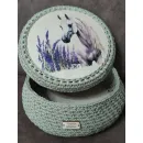 Корзинка ручной работы вязанная из шнура с деревянным дном и крышкой