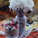 Свечи восковые в стакане