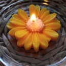 Свечи восковые букет РОМАШКИ КЛУБНИКА