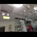 Потолочный светильник из дерева