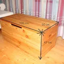 Сундук из массива лиственницы