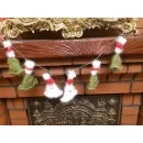 Елочная гирлянда над камином