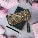 Чехол для очков из натуральной кожи с кистью "Гармония в золоте"