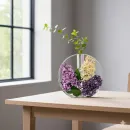 Ваза с колбой для одного цветка с настоящей сиренью внутри