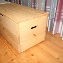 Сундук из массива ели