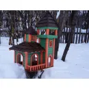 Кормушка для птиц и белок