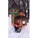 Кормушка для птиц и белок