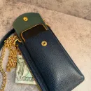 Сумка под телефон из натуральной кожи