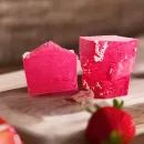 Натуральное мыло ручной работы "Земляничное"