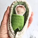 крошка в ладошке ручная работа