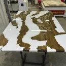 СТОЛЕШНИЦА РЕКА ИЗ МАССИВА ДУБА С ЭПОКСИДНОЙ СМОЛОЙ Столешница река из массива дуба с эпоксидной смолой