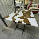 СТОЛЕШНИЦА РЕКА ИЗ МАССИВА ДУБА С ЭПОКСИДНОЙ СМОЛОЙ Столешница река из массива дуба с эпоксидной смолой