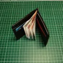 Зажим для купюр, с отделением для банковских карт