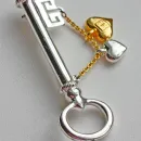 Коллекционная брошь 1980-х "Ключ для двух сердец" GIVENCHY